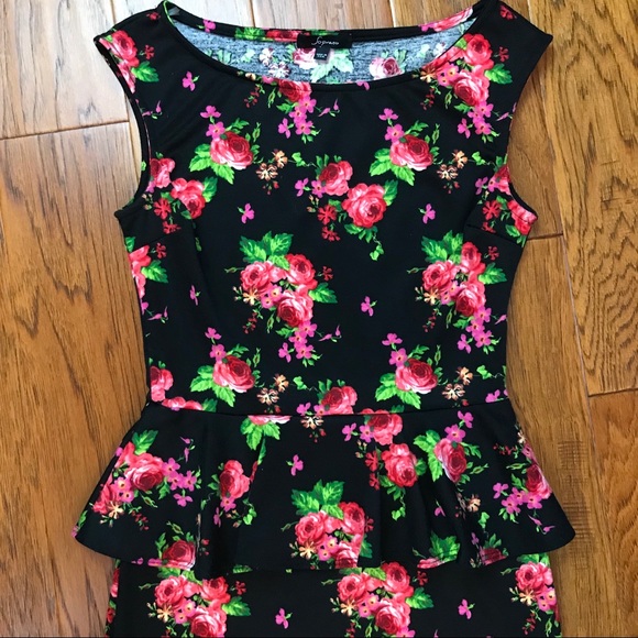 Soprano Sleeveless Floral Peplum Dress - Picture 2 of 5